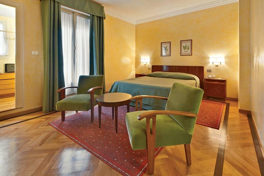 Bettoja Hotel Atlantico Rome Exterior photo